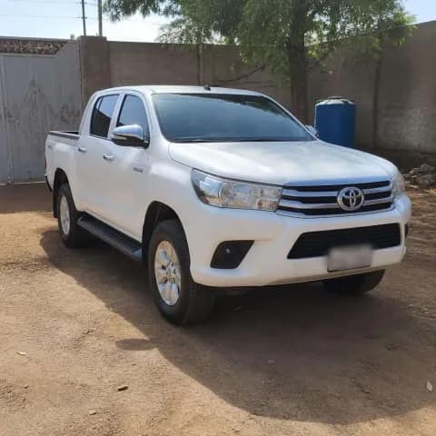 تويوتا هايلوكس 2021 للجادين