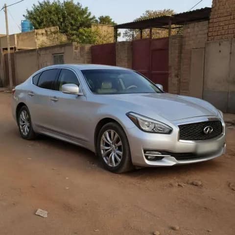 إنفينيتي كيو 70 2018 قير أوتوماتيك