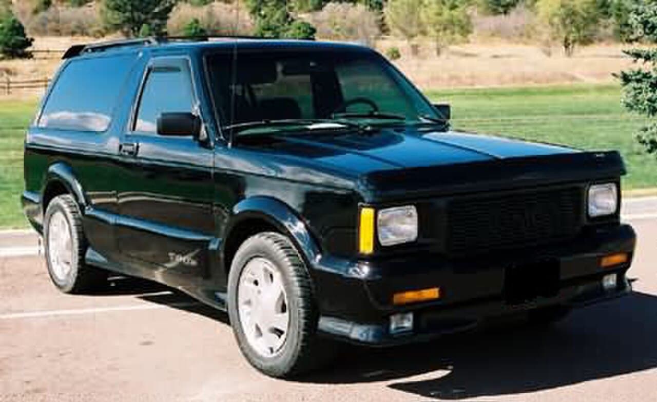 GMC تايفون
